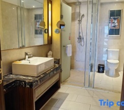 Люкс Executive с 3 комнатами с видом на море в Jinghai Hotel & Resort
