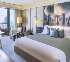 Двухместный номер Executive с балконом двуспальная кровать в Siam Kempinski Hotel Bangkok