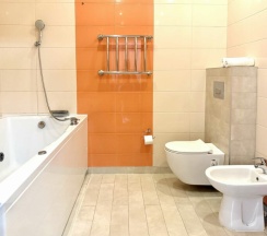 Семейный номер двухкомнатный в Bridge hotel