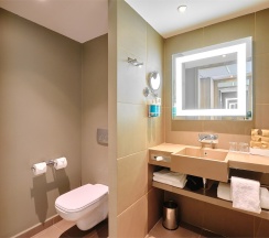Номер Standard с двумя односпальными кроватями в Novotel Krasnoyarsk center