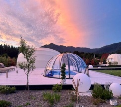 Купол с Фонтаном в Воздух