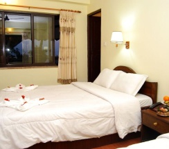 Двухместный номер Deluxe с балконом двуспальная кровать в Butterfly Lodge