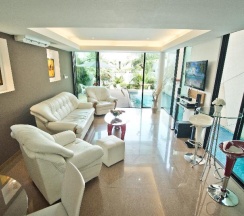 Вилла с 3 комнатами с балконом в Tropicana Pool Villa