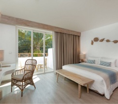 Двухместный номер Superior двуспальная кровать в Eden Beach Khaolak Resort and Spa A Lopesan Collection Hotel
