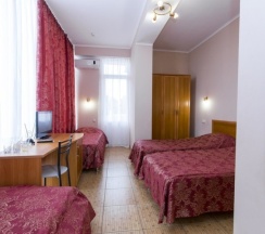 Четырехместный "Стандарт" с балконом в Аллес