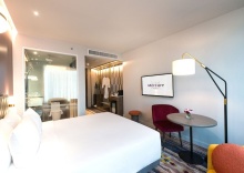 Номер Deluxe с видом на город в Mercure Bangkok Sukhumvit 24