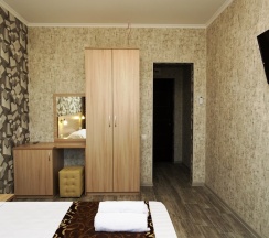 Двухместный номер Superior с балконом и с красивым видом из окна двуспальная кровать в Алкеста