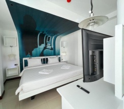 Двухместный номер Superior двуспальная кровать в The Color Kata