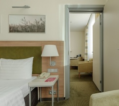 Семейный улучшенный номер в Ramada by Wyndham Yekaterinburg Hotel&Spa