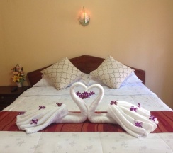 Двухместный номер Standard с балконом двуспальная кровать в Ruan Mai Naiyang Beach Resort