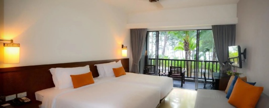 Номер Deluxe с балконом и с видом на море в Southsea Khaolak Beach Resort