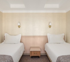 Стандарт трехместный в Orfei Hotel