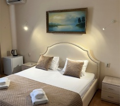 Номер Делюкс с кроватью размера "King-size" с балконом в Академия