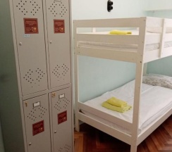 Трехместная комната эконом в Old Flat на Невском (Олд Флэт)