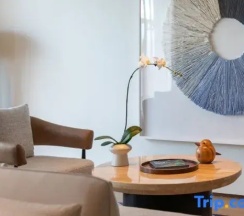 Люкс с 2 комнатами с видом на море в voco Sanya Dadonghai By IHG