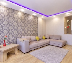 Двухместный номер Deluxe с балконом и с красивым видом из окна двуспальная кровать в Апартаменты on Repina 4 lux