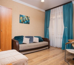 Семейный двухкомнатный до 6 гостей с балконом в Джульетта