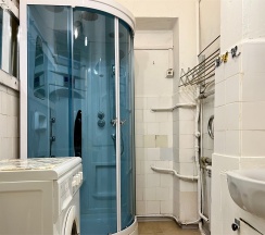 3-комнатная квартира прямо на Невском проспекте, самый центр Петербурга в Rauktis apartments