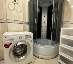 Красивая 2-комнатная квартира с балконом рядом с большим парком в Как Дома 05