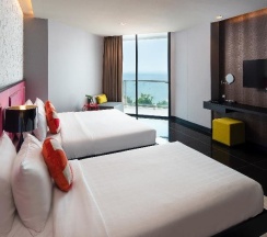 Двухместный номер Deluxe с видом на море 2 отдельные кровати в Tsix5 Phenomenal Hotel Pattaya