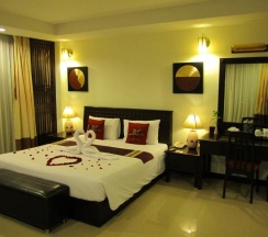 Двухместный номер Deluxe с балконом двуспальная кровать в Wannara Hotel Hua Hin