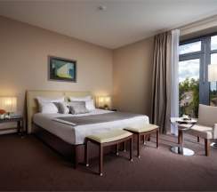 Deluxe в Величъ country club