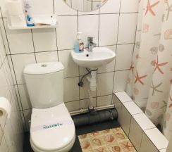 Уютный номер в стиле лофт в Neptunea