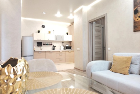 Минск: Апартаменты Апартаменты Комфортная трехкомнатная  квартира в самом сердце Минска