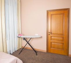 Апартаменты улучшенные №302 в Hotel central