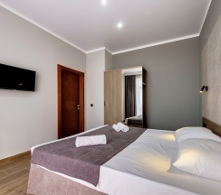 Корпус Династия Люкс с Видом на Море в Family Pride Inn Прайд