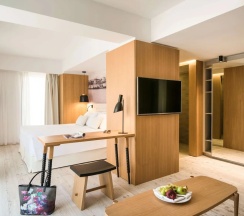Двухместный полулюкс (двуспальная кровать) в Ibis Styles Heraklion Central