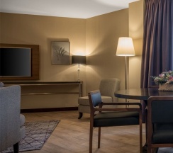 Номер Люкс с видом во внутренний двор в Sheraton Nizhny Novgorod kremlin
