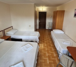 4х местный стандарт с французским балконом в Морская волна