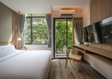 Люкс Executive с 3 комнатами с балконом в Shan Villas Sukhumvit