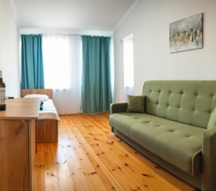 Полулюкс Мансарда с балконом и с красивым видом из окна в Сандзен