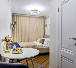 Улучшенный двухместный номер с удобствами в Адриан