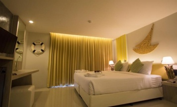 Двухместный номер Superior с балконом 2 отдельные кровати в The Blue Pearl Kata Hotel