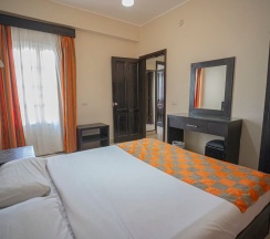 Апартаменты в Elysees Hotel