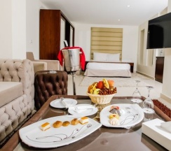 Двухместный номер Honeymooners с видом на море двуспальная кровать в Seagull Beach Resort Families & Couples Only - All Inclusive