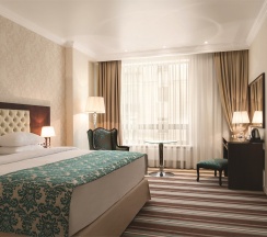 Двухместный номер Делюкс с 1 кроватью размером 200*200 см в Ramada by Wyndham Kazan City Centre