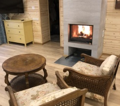 Шале Luxury с балконом и с красивым видом из окна в Аврора Country House