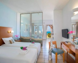 Двухместная студия с видом на бассейн 2 отдельные кровати в Louis Althea Beach Hotel