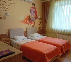 Комната стандарт с 2 односпальными кроватями Октябрь (с завтраком) в 12 месяцев