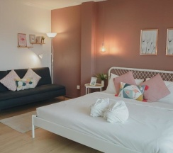 Двухместный номер Standard с балконом двуспальная кровать в Thira House