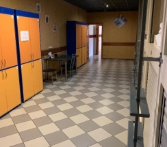 Кровать в 12-местном общем номере (без окна) в Соты