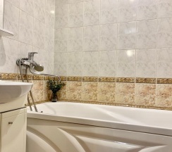 79 Репина 107 в Aparthause