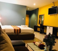 Двухместный номер Deluxe двуспальная кровать в Berich Hotel
