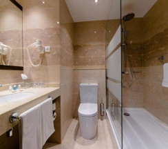 Двухместный номер Executive двуспальная кровать в Holiday Inn Aktau-City Centre