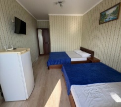 Трёхместный стандарт с видом на море в Дежавю