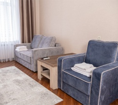 Двухкомнатный номер с двумя раздельными  кроватями в Великий Каспий